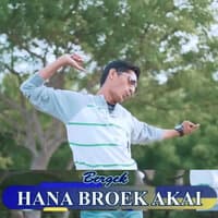 Hana Broek Akai