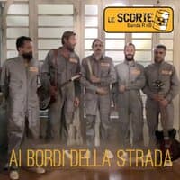 Ai bordi della strada