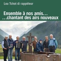 Ensemble à nos amis……chantant des airs nouveaux