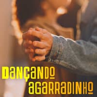 Dançando agarradinho