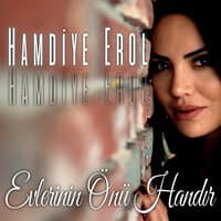 Evlerinin Önü Handır